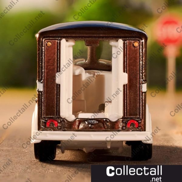 Tootsie Roll Divco Milk Truck